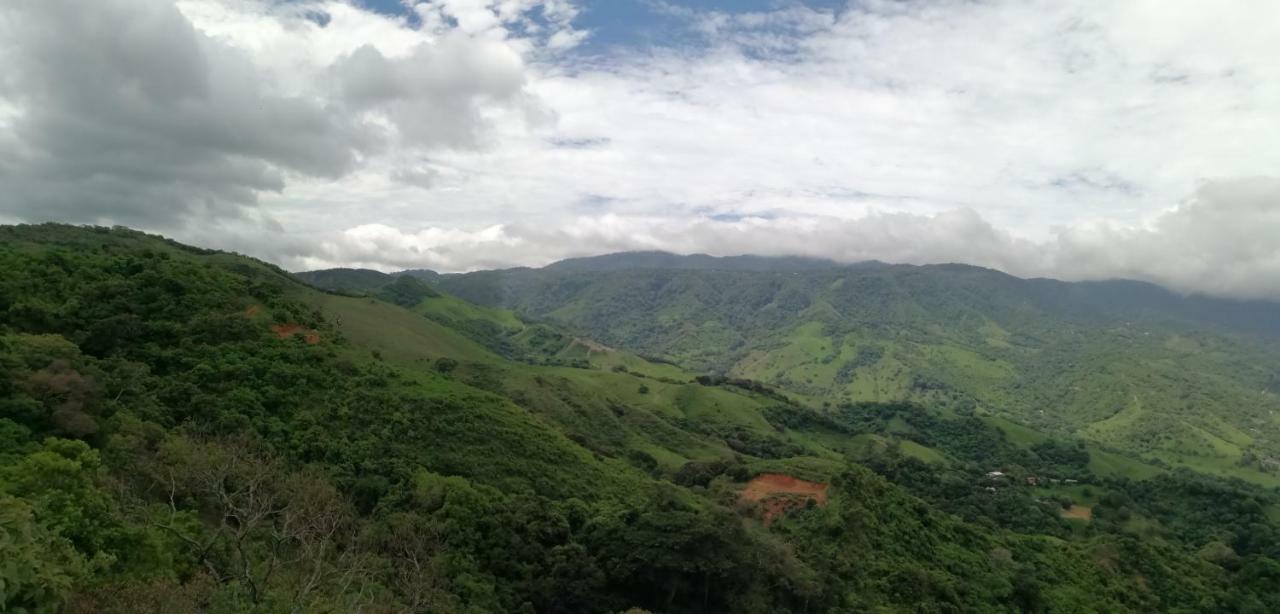 Monte Los Lirios Lodge Monteverde Ngoại thất bức ảnh