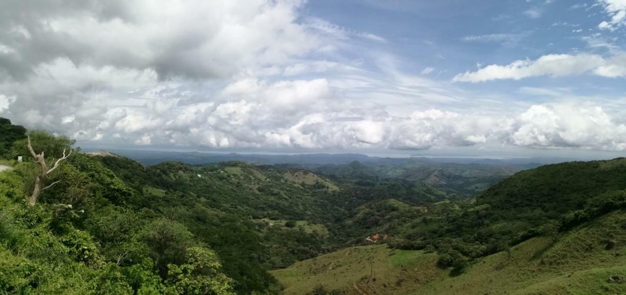 Monte Los Lirios Lodge Monteverde Ngoại thất bức ảnh